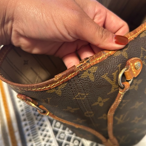 Louis Vuitton Neverfull PM - Picture 5 of 6